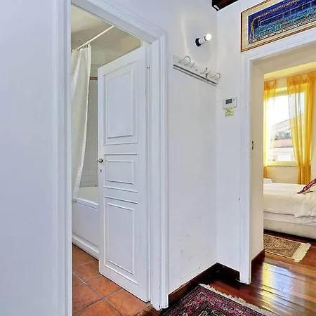 Trastevere Lovely Apartman *
